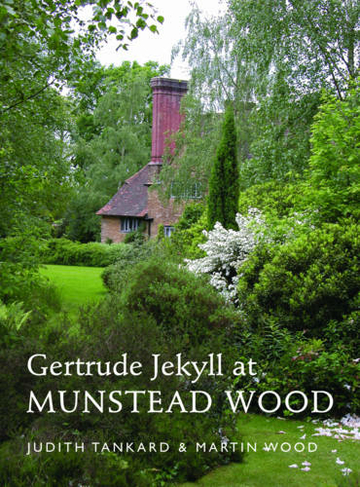 Gertrude Jekyll at Munstead Wood: (Pimpernel Garden Classics Revised edition)